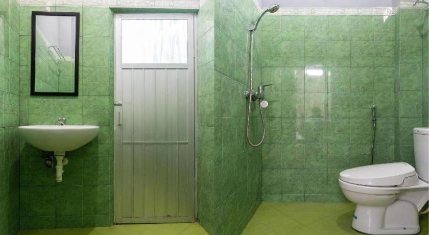 สปอต ออน 2063 เบทาเนีย เรสซิเดนซ์ Hotel กูปัง ภายนอก รูปภาพ