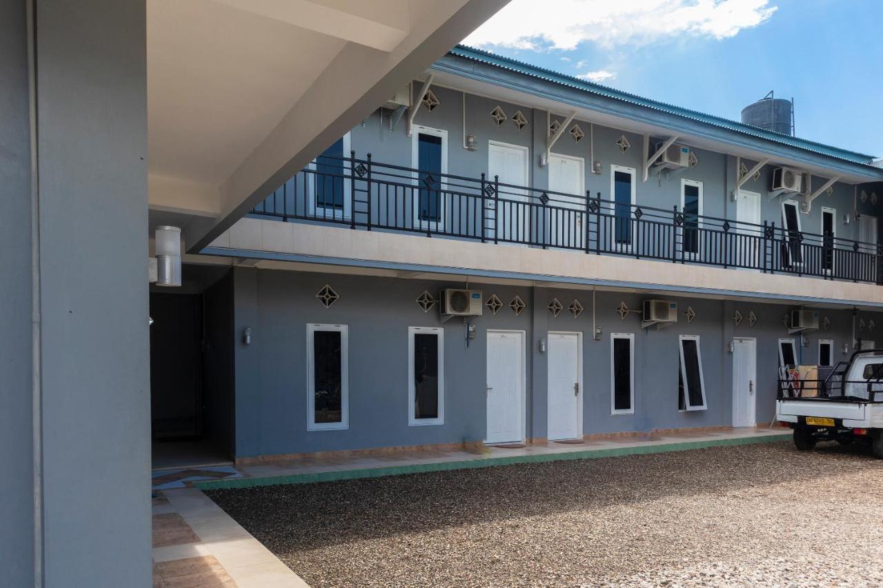 สปอต ออน 2063 เบทาเนีย เรสซิเดนซ์ Hotel กูปัง ภายนอก รูปภาพ